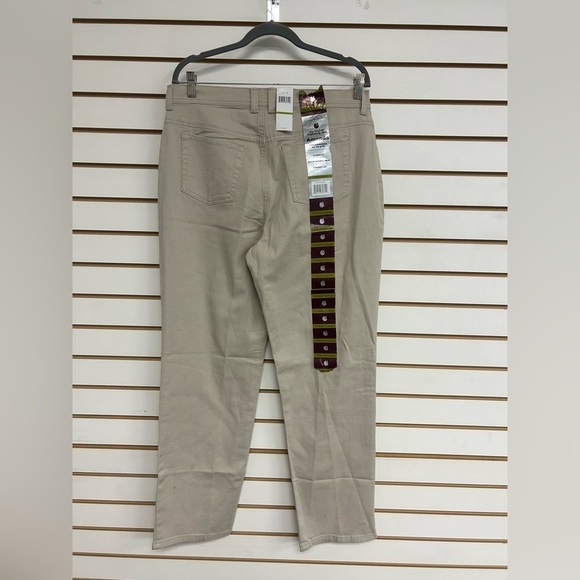 NWT Gloria Vanderbilt Amanda Jean - Size 14‎ Stretch Average - Picture 2 of 6